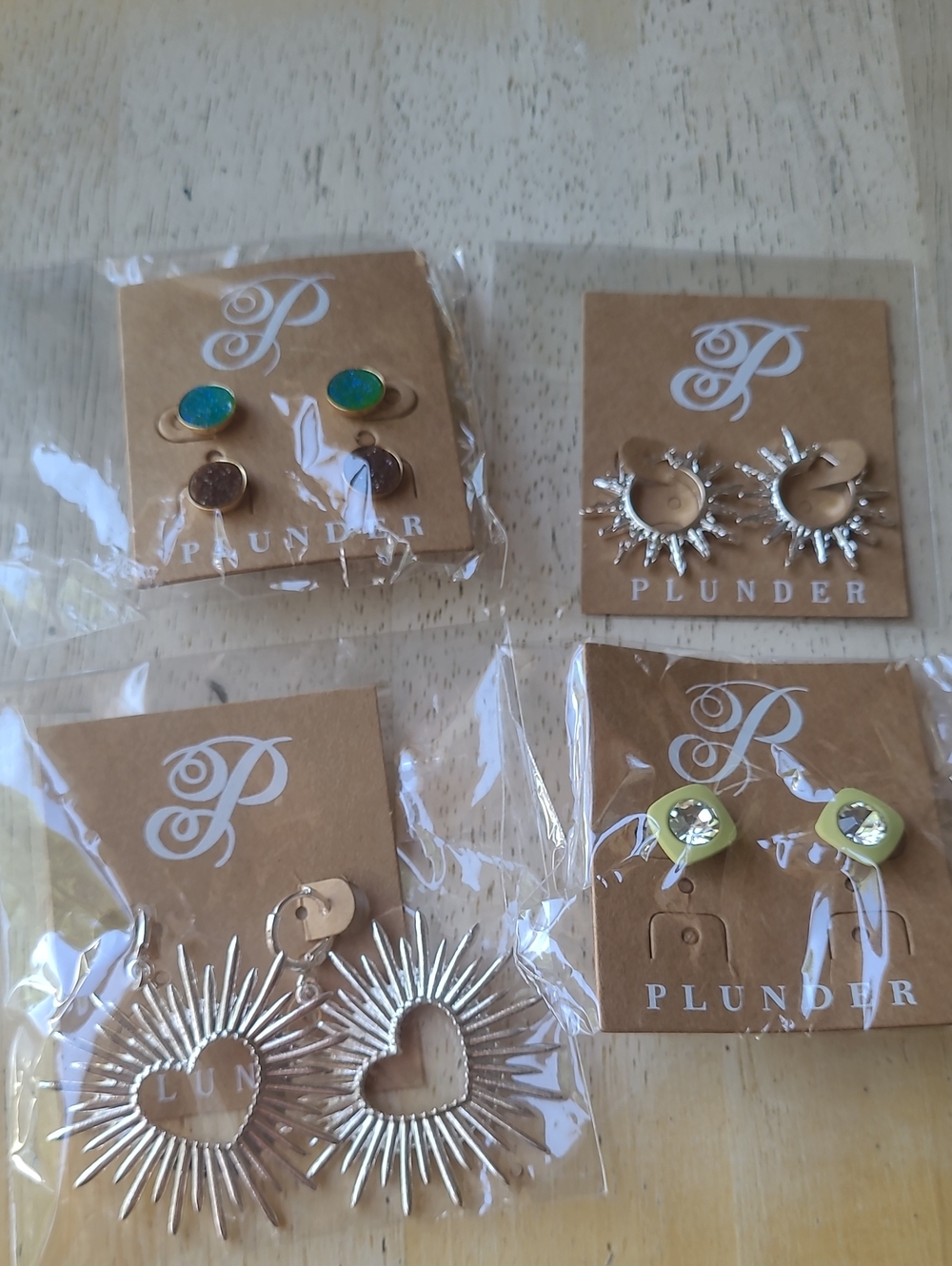 Set Of 4 Plunder  Earring Sets